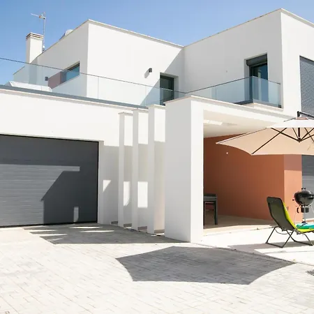 Casa Da Praceta - By Sch * Alfeizerao