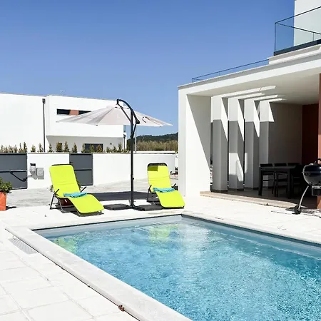 Casa Da Praceta - By Sch Alfeizerao